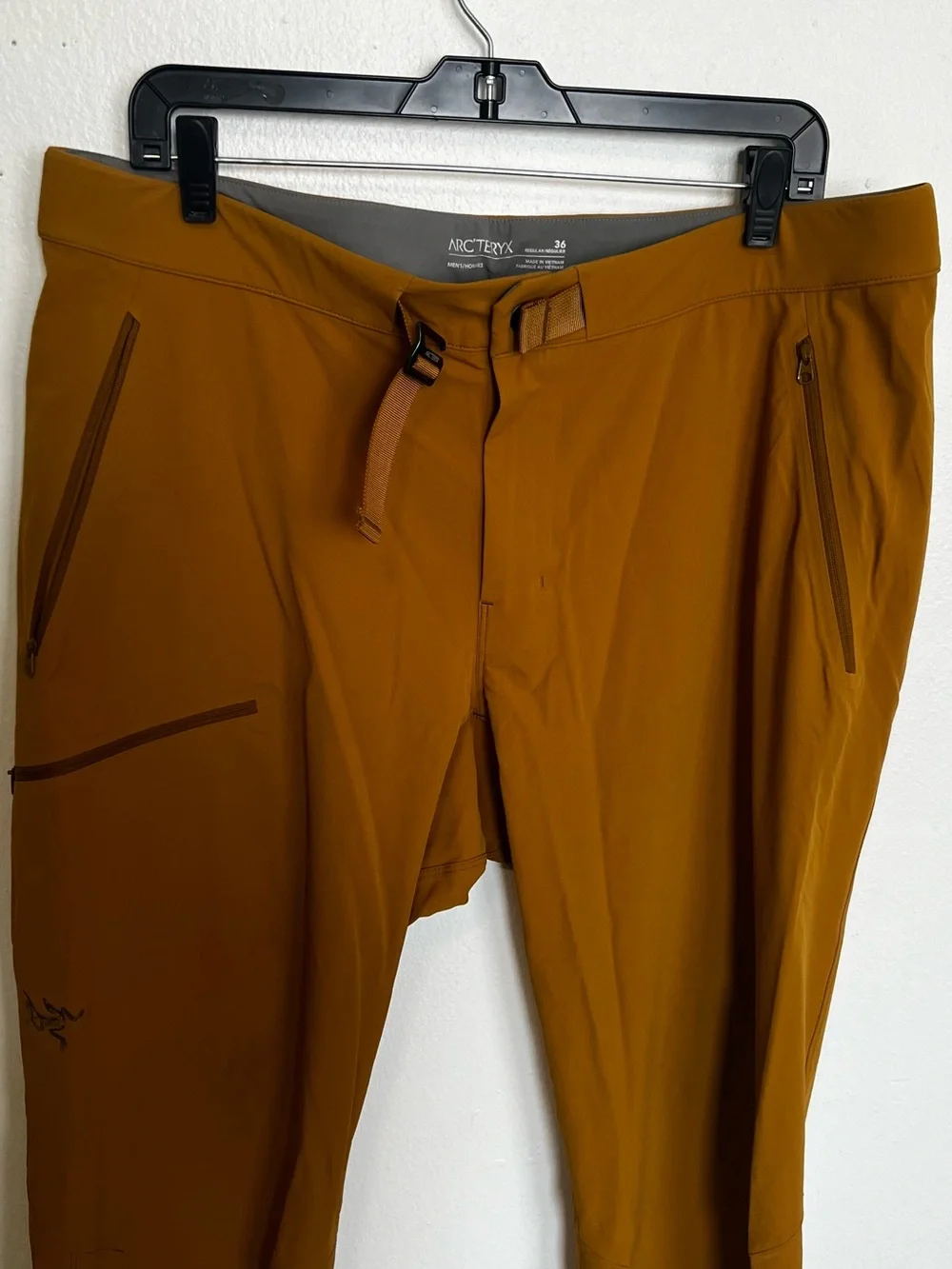 Men's Arc'teryx Technical Hiking Pants - Brown / Mustard (Size 36 Regular)